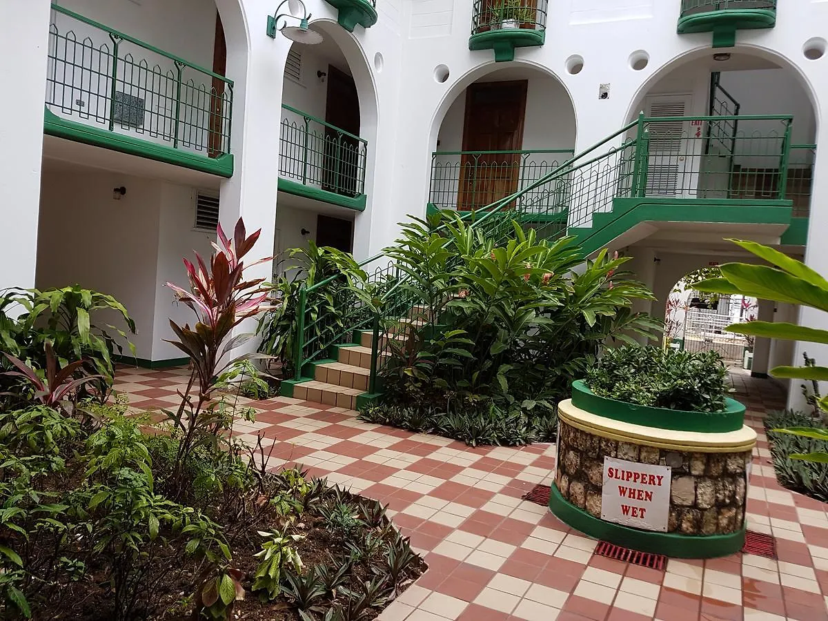 Almond Grove At Sand Castle Ocho Rios Aparthotel
