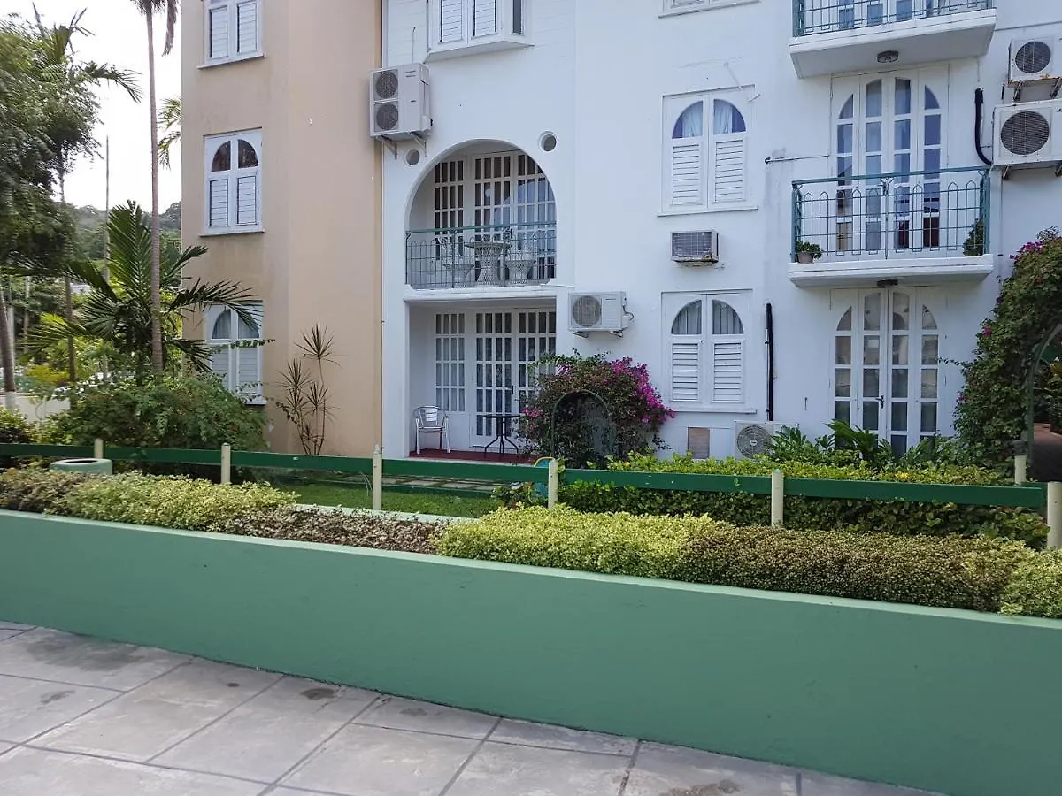 Almond Grove At Sand Castle Ocho Rios Aparthotel